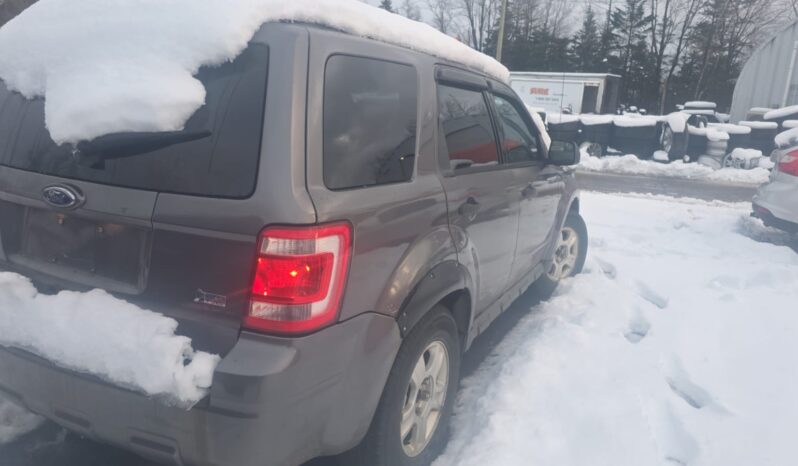 
								2009 Ford Escape Automatic 4WD SUV full									