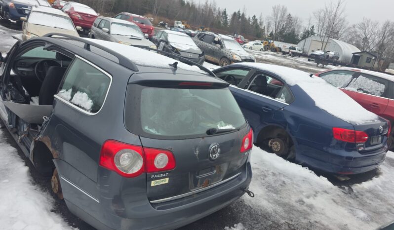 
								2010 Volkswagen PASAT (PC/VT) Automatic full									