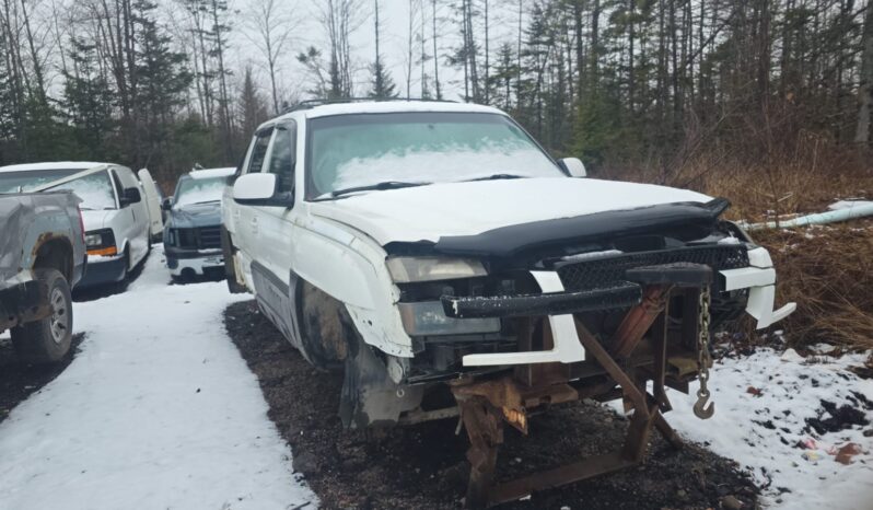 
								2003 Chevrolet Avalanche Automatic 4WD SUV/Pickup full									