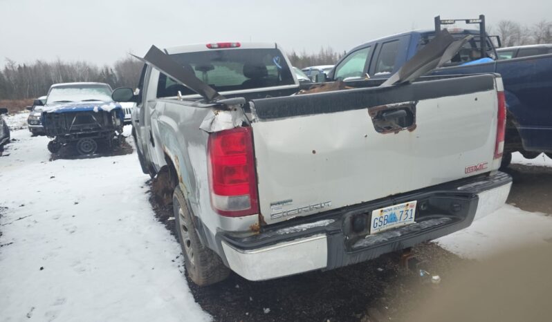 
								2010 GMC Sierra Automatic 4WD Pickup full									