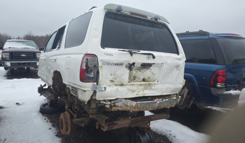 
								2000 Toyota 4Runner Automatic 4WD SUV full									