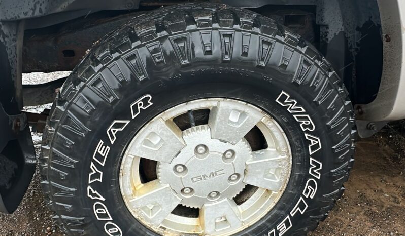 
								2004 GMC Canyon Automatic 4WD Crew Cab full									