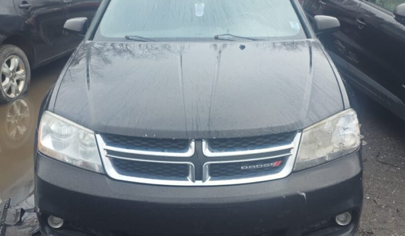 
								2013 Dodge Avenger SXT Automatic FWD Sedan full									