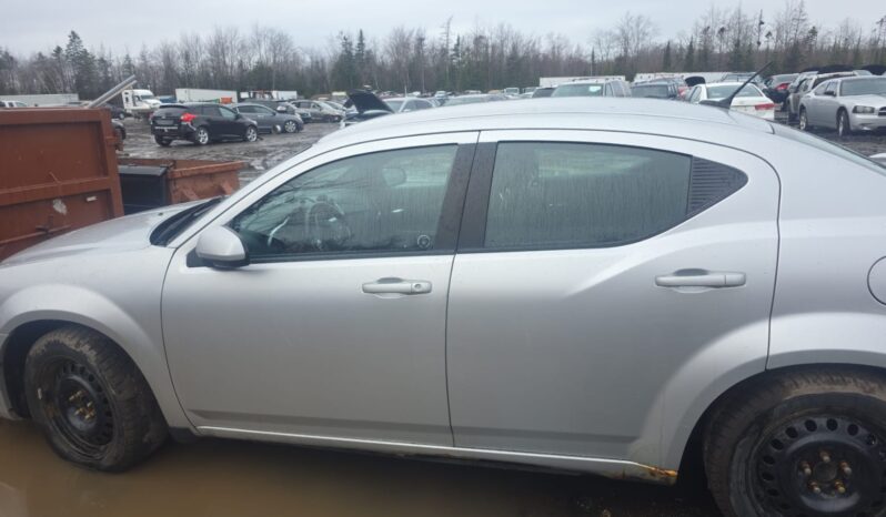 
								2011 Dodge Avenger SXT Automatic FWD Sedan full									