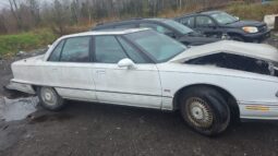 
										1996 Oldsmobile Ninety Eight Automatic FWD Sedan full									
