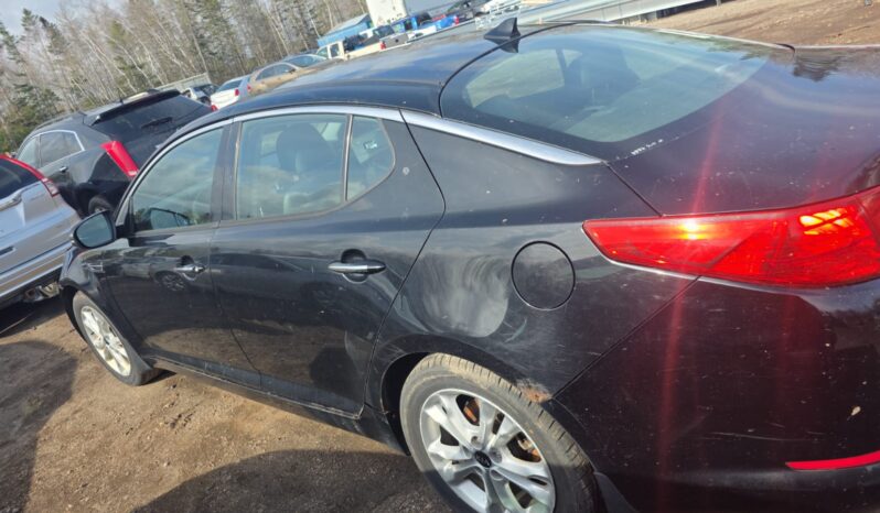
								2012 Kia Optima UNKNOWN FWD Sedan full									