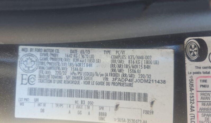 
								2013 Ford Fiesta Automatic FWD Hatchback full									